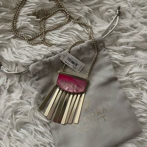 NWT! KENDRA SCOTT • Magenta Ellen Long Fringe Necklace!
